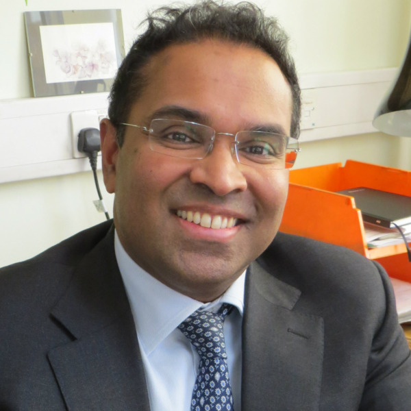 Dr Ranil De Silva
